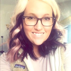 Meet your Posher, Carley